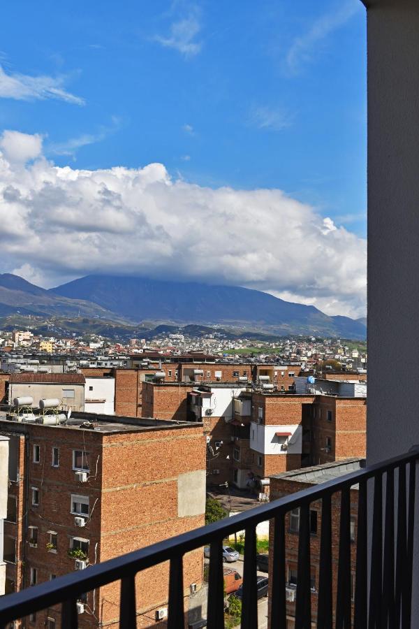 Vibrant Apartment Tiran Dış mekan fotoğraf